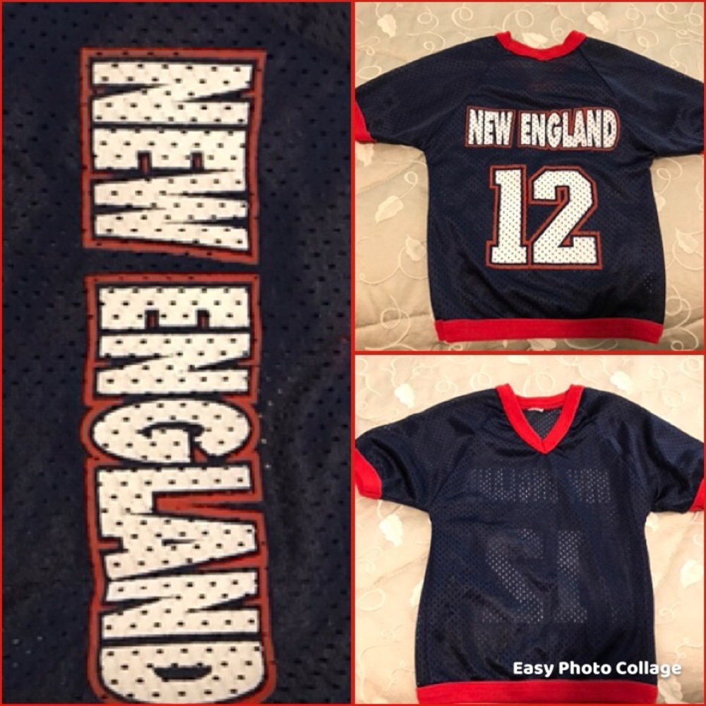 Brand new without tags this is a size med dog Airwick New England football top